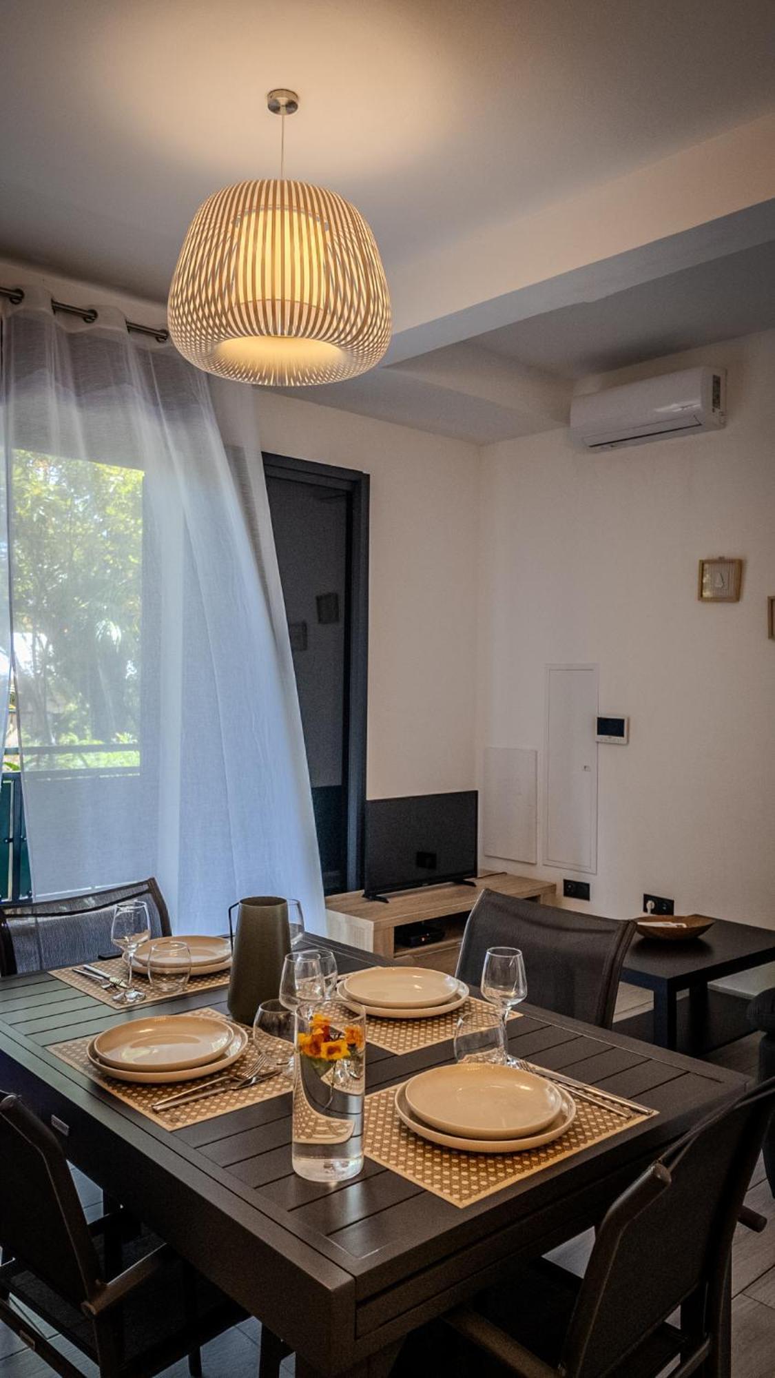 Les 3 Sables, Coco Apartment L'Etang-Sale Luaran gambar